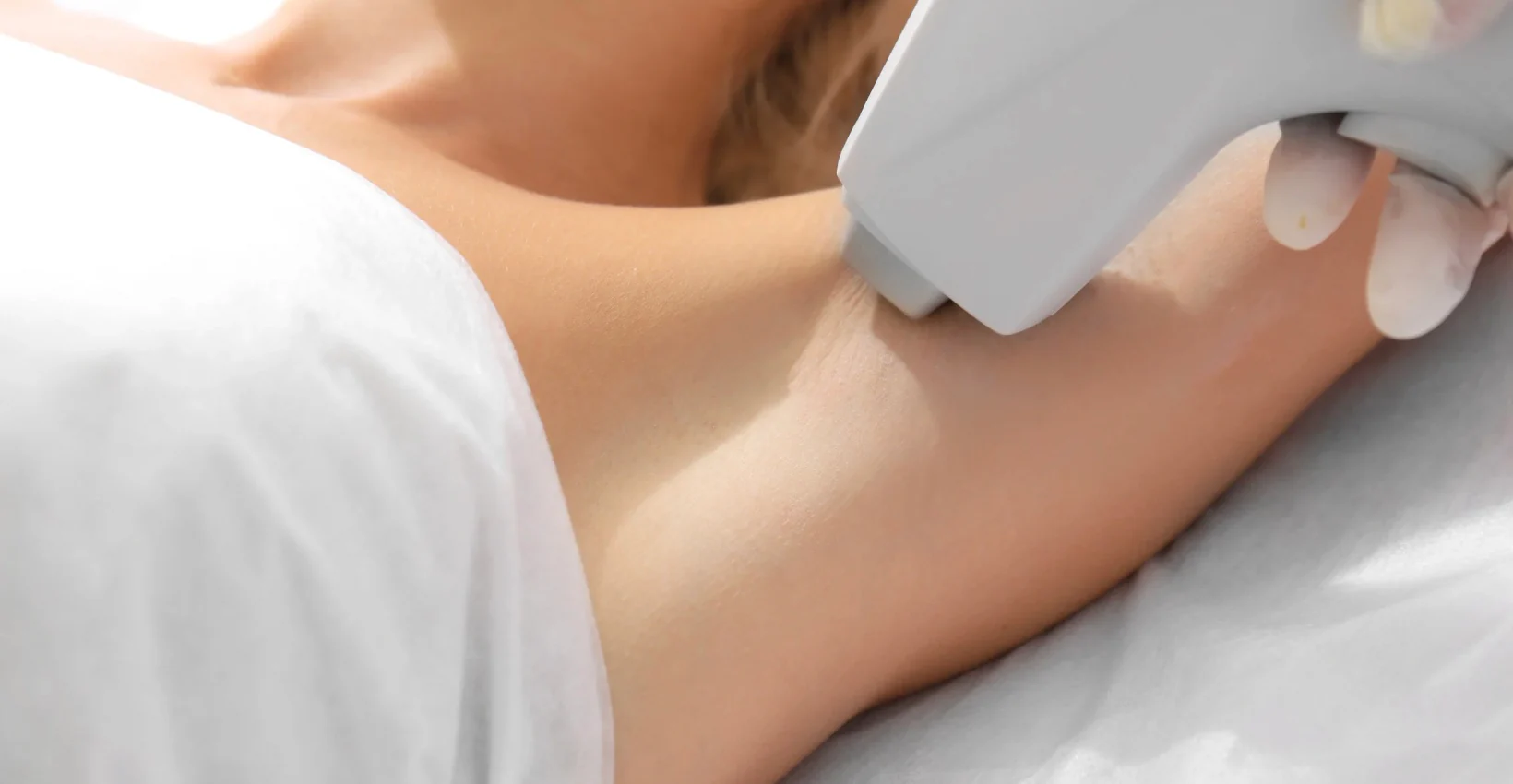 Depilación láser para mujeres que busca suavidad y reducción permanente del vello