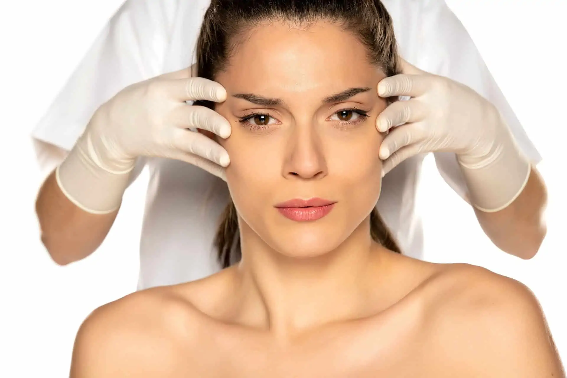 Aplicación de HIFU para lifting facial seguro y no invasivo